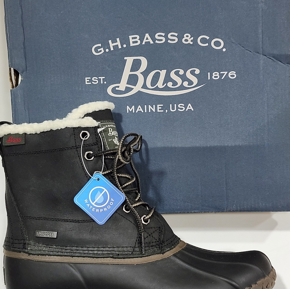 G.H. Bass & Co. Black Waterproof Duck Boots For Men Size 8 NWT